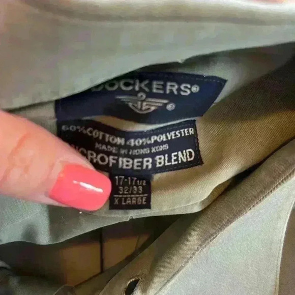 Dockers button down dress shirt, microfiber, polyester blend. Men’s XL Taupe - Picture 2 of 9